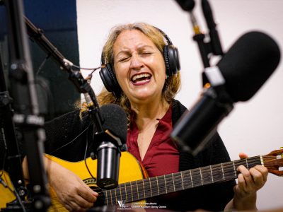 Coberura Entrevista de Radio programa Sinapsis · Vero Garay